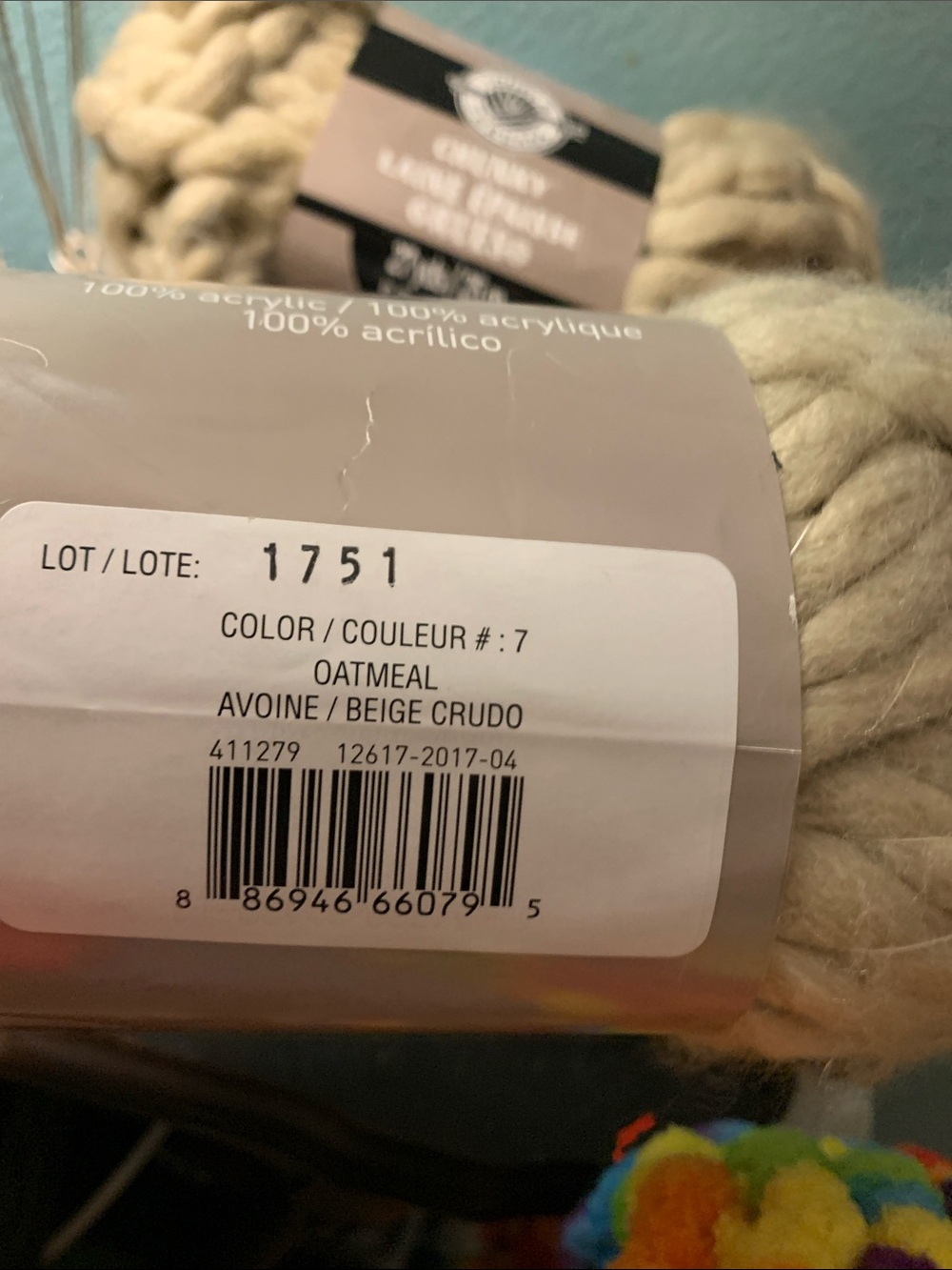 2- Skeins Bundles Loops & Threads Chunky Yarn in Light Beige - Picture 5 of 7